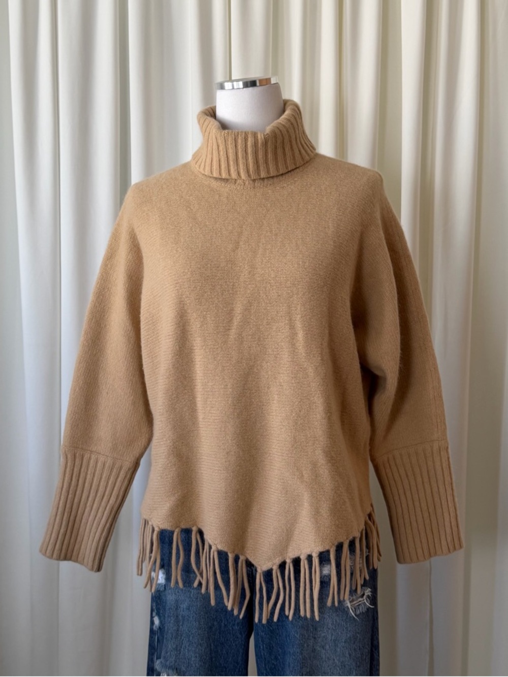 Vintage Alexandra Bartlett Wool Fringe 
Turtleneck Sweater Tan Large.